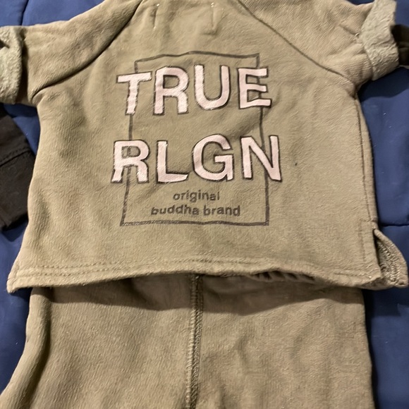 Baby True Religion size 3 months - 2 piece set outfit - Picture 3 of 3